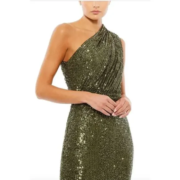 Mac Duggal || Sequined Ruched One Shoulder Gown Maxi Dress - Picture 4 of 9